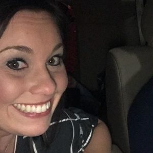 Meet your Posher, Anneanne-barret